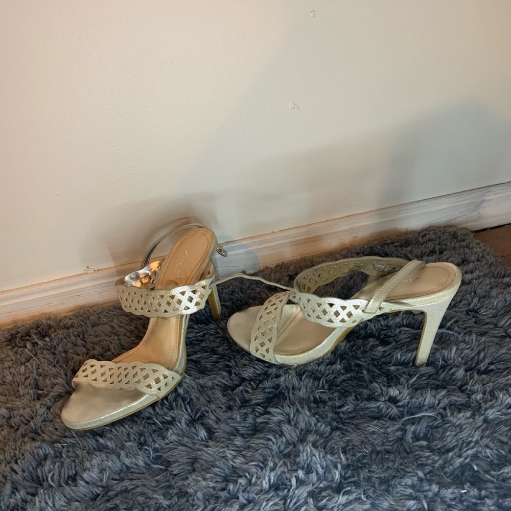 Anne Michelle Heels